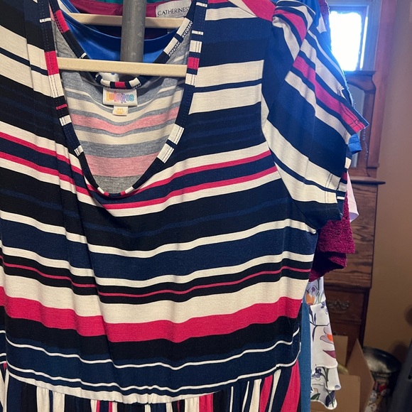 LuLaRoe Riley NWOT - Picture 3 of 3